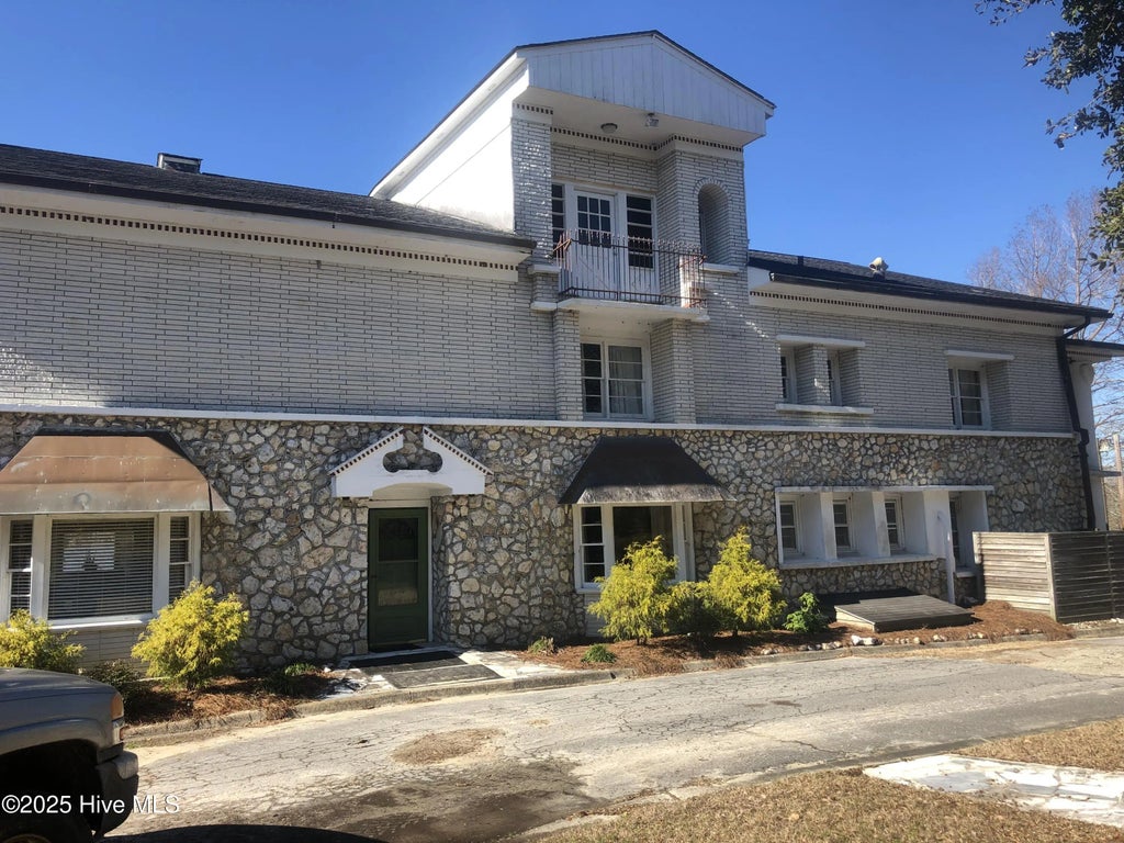 369 Holly Ridge Road, Holly Ridge