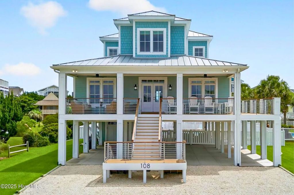 108 Strawflower Drive, Holden Beach