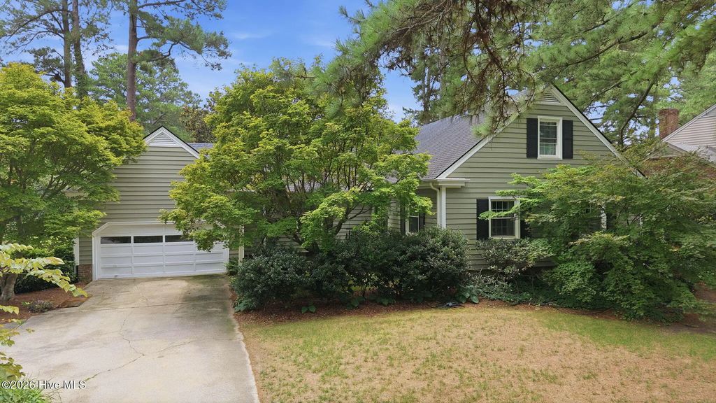 1110 Laurel Lane Nw, Wilson