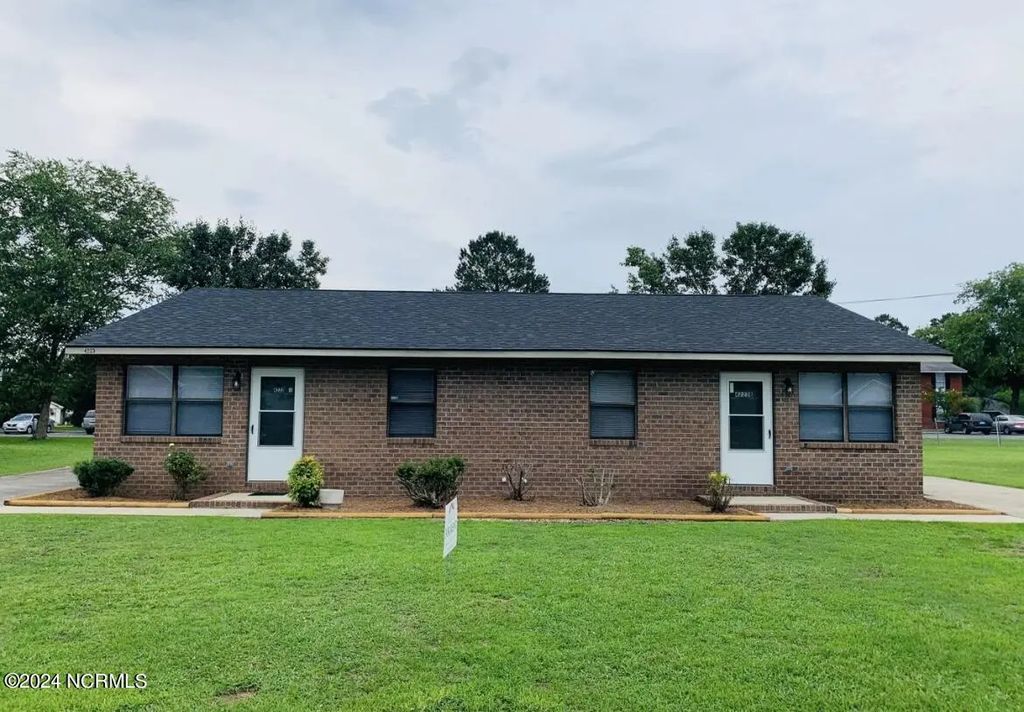 4223 Se College Street A, Ayden