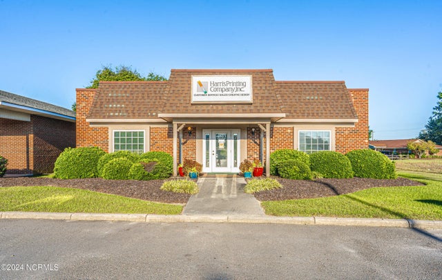 4303 Seven Lakes Plaza, West End