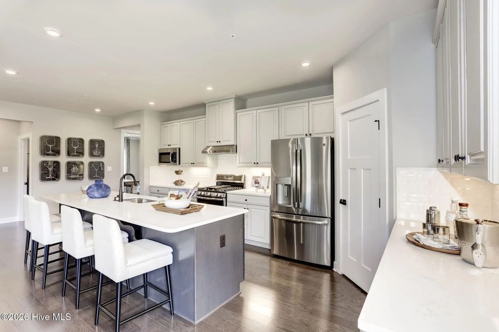 194 Quarter Horse Loop, Hertford