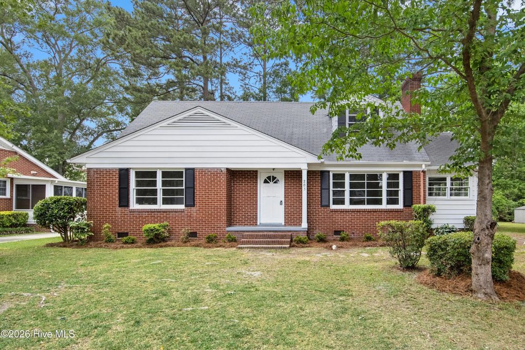 205 Hill Street, Kinston