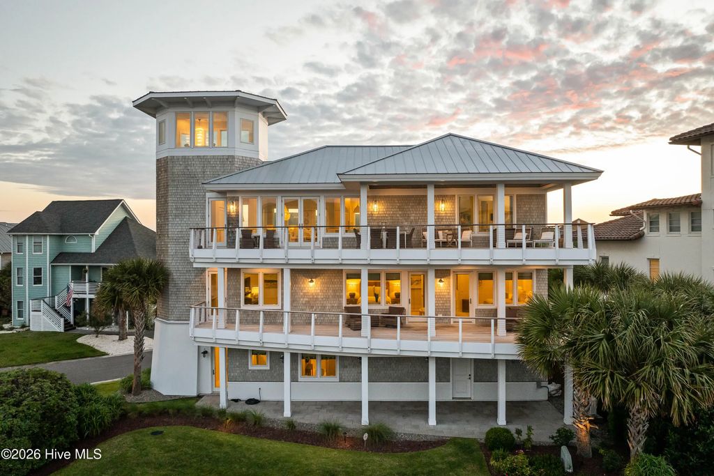 415 Oceana Way, Carolina Beach