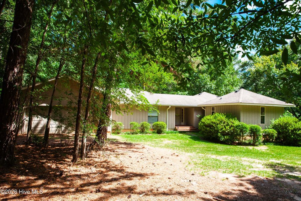 6768 Cobbham Road, Columbia