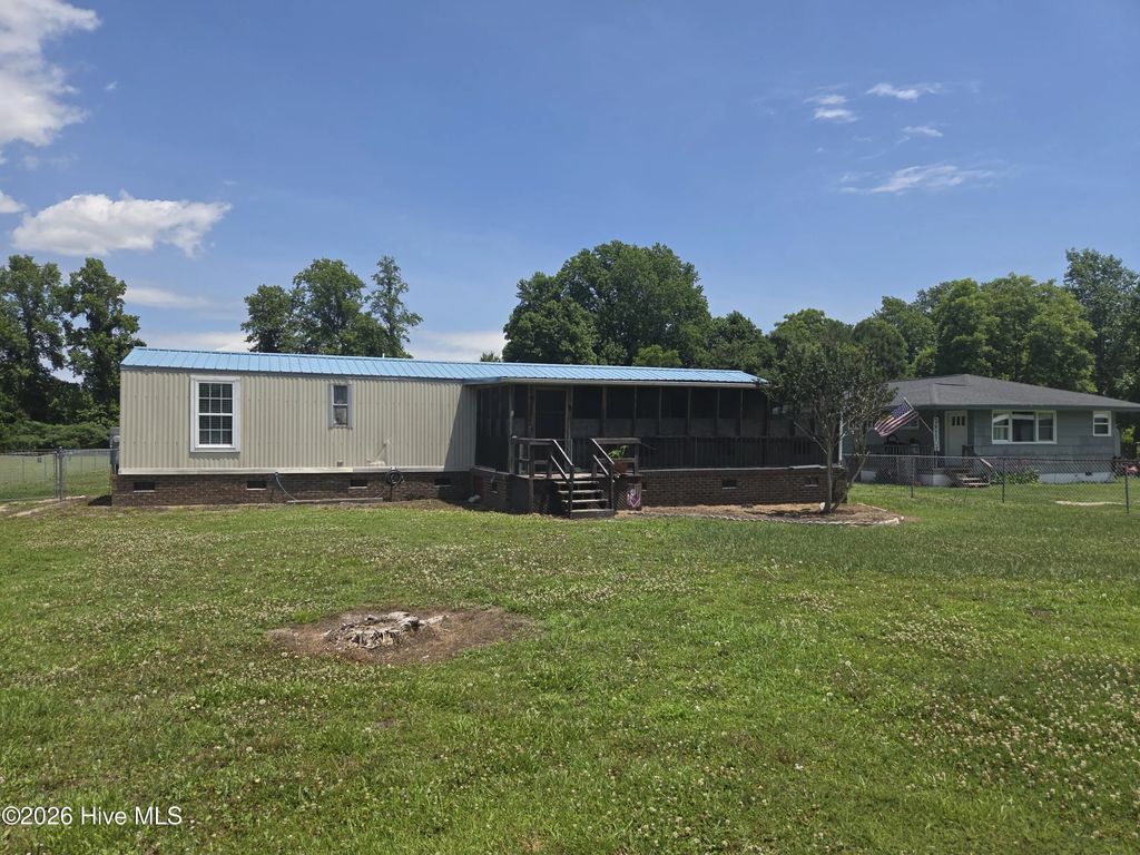 1133 S Parker Road, Holly Ridge