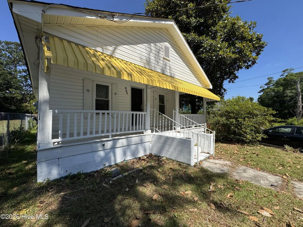 553 Manly Avenue, Wilmington