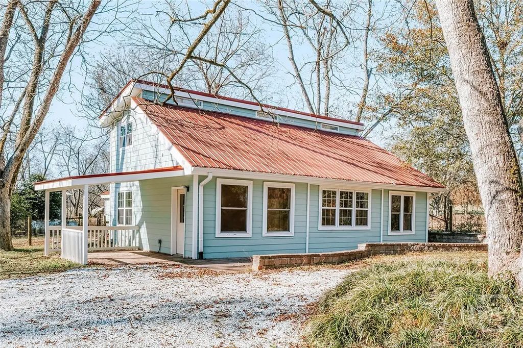 1103 Arnoldsville Road, Winterville