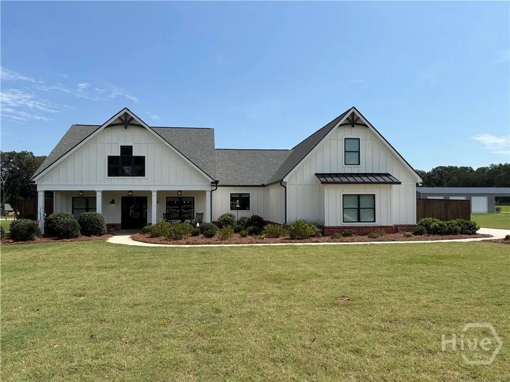3706 Highway 83, Good Hope