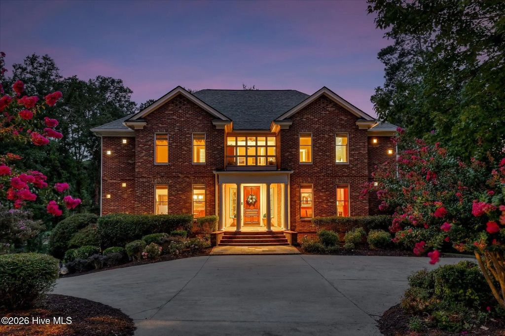 734 Michaels Creek, Evans