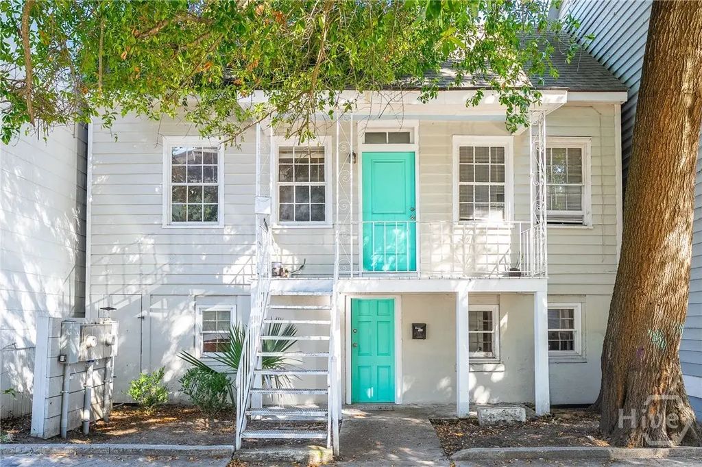 404 E 31st Street, Savannah