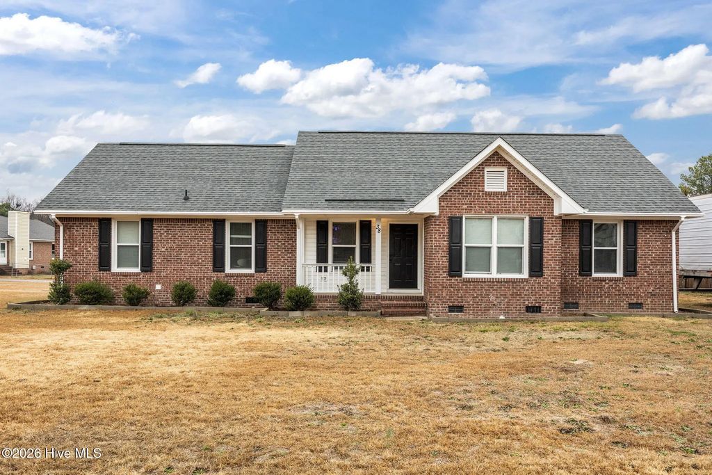 38 Hallmark Drive, Spring Lake