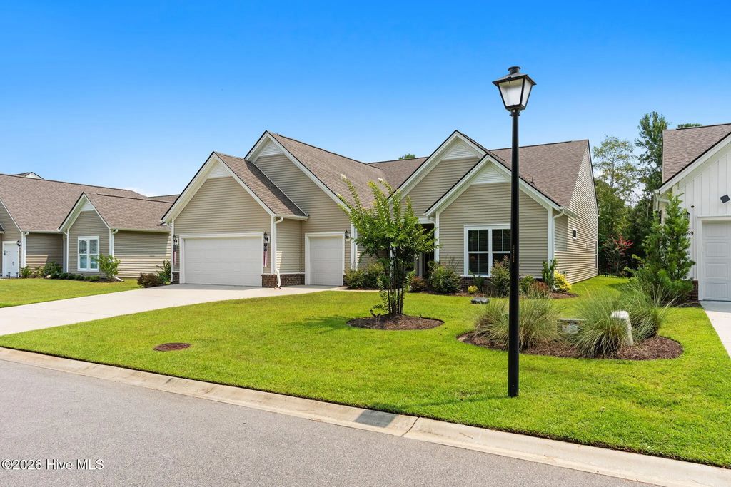 73 Eagle Claw Drive, Carolina Shores