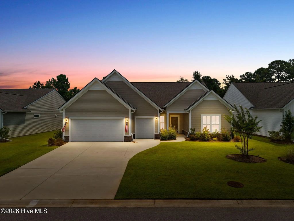 73 Eagle Claw Drive, Carolina Shores