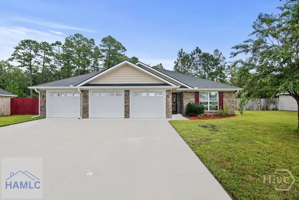 1117 Creekside Circle, Hinesville