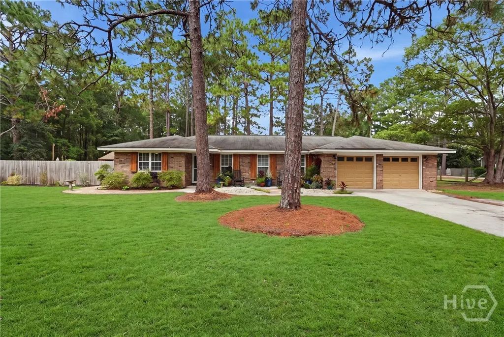 266 Center Drive, Rincon