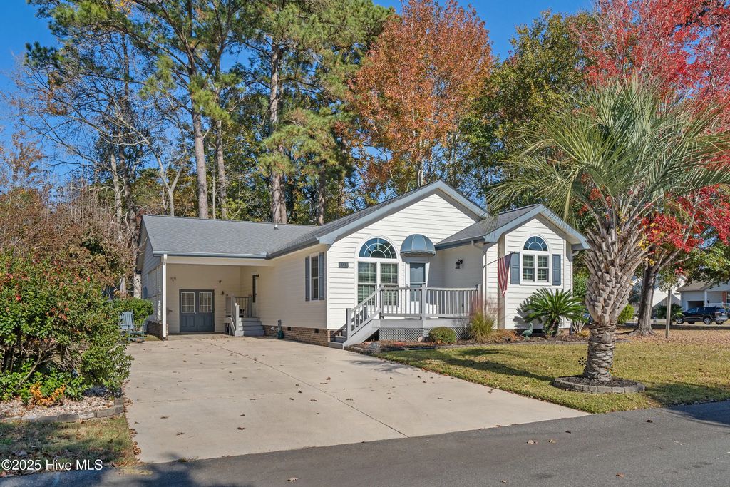 482 Pepper Breeze Avenue Sw, Calabash