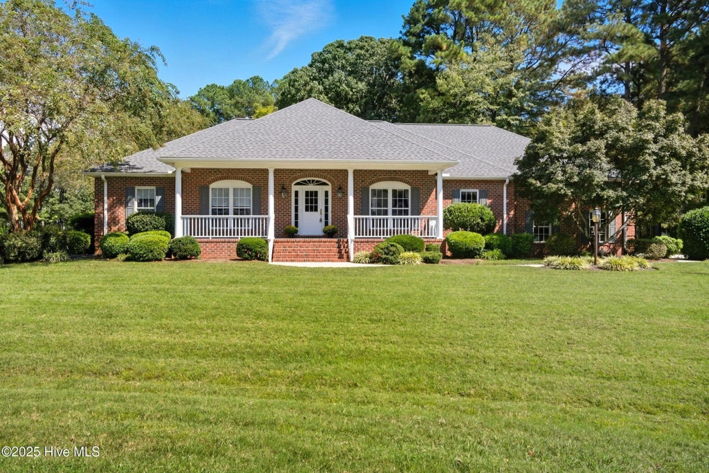 105 Franks Creek Circle, Hertford