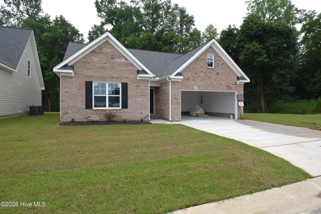 1301 Hunley Court, Winterville