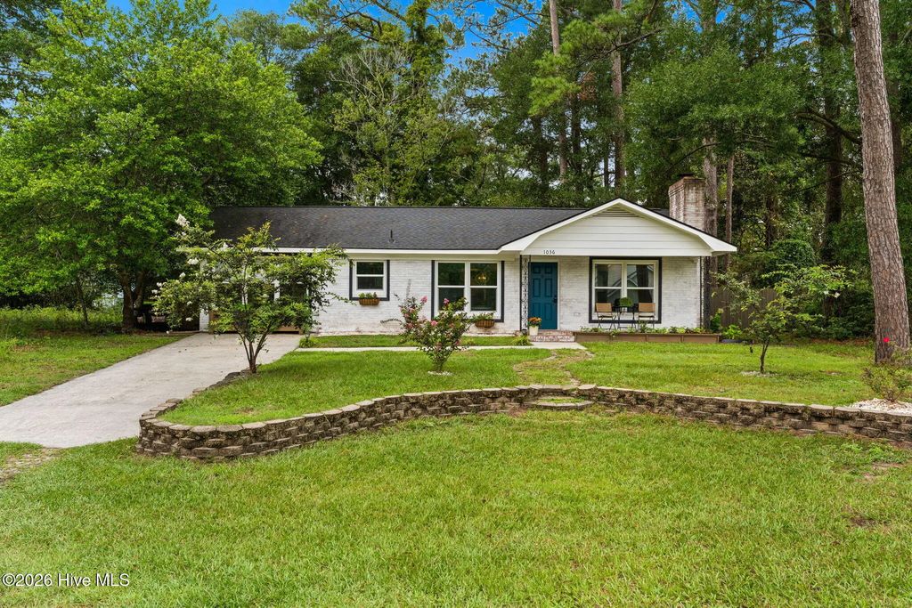1036 Fayetteville Avenue, Calabash