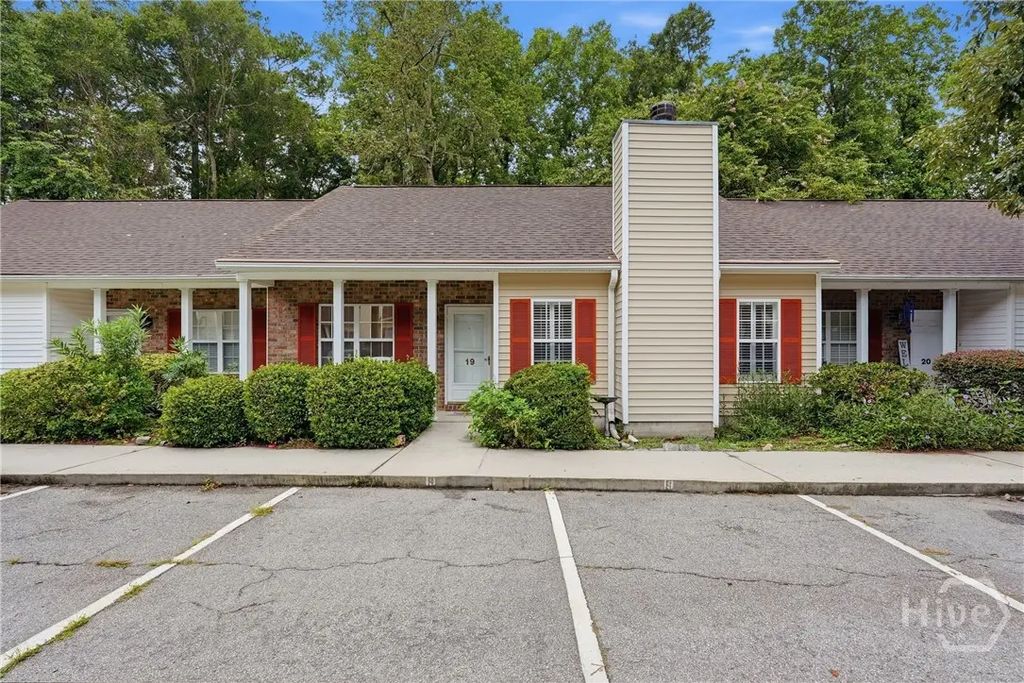 19 Chaintree Drive Furnished, Savannah
