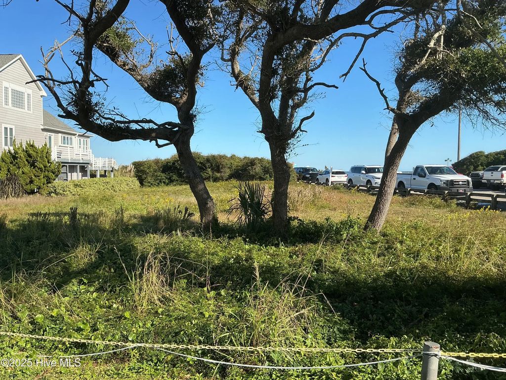 402 Fort Fisher Boulevard N, Kure Beach