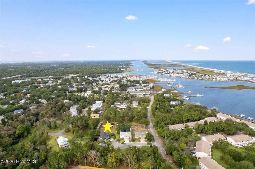 109 Reef Road, Carolina Beach