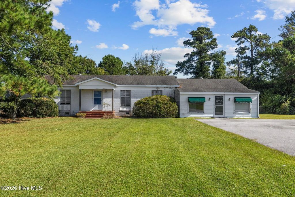 1468 W Corbett Avenue, Swansboro