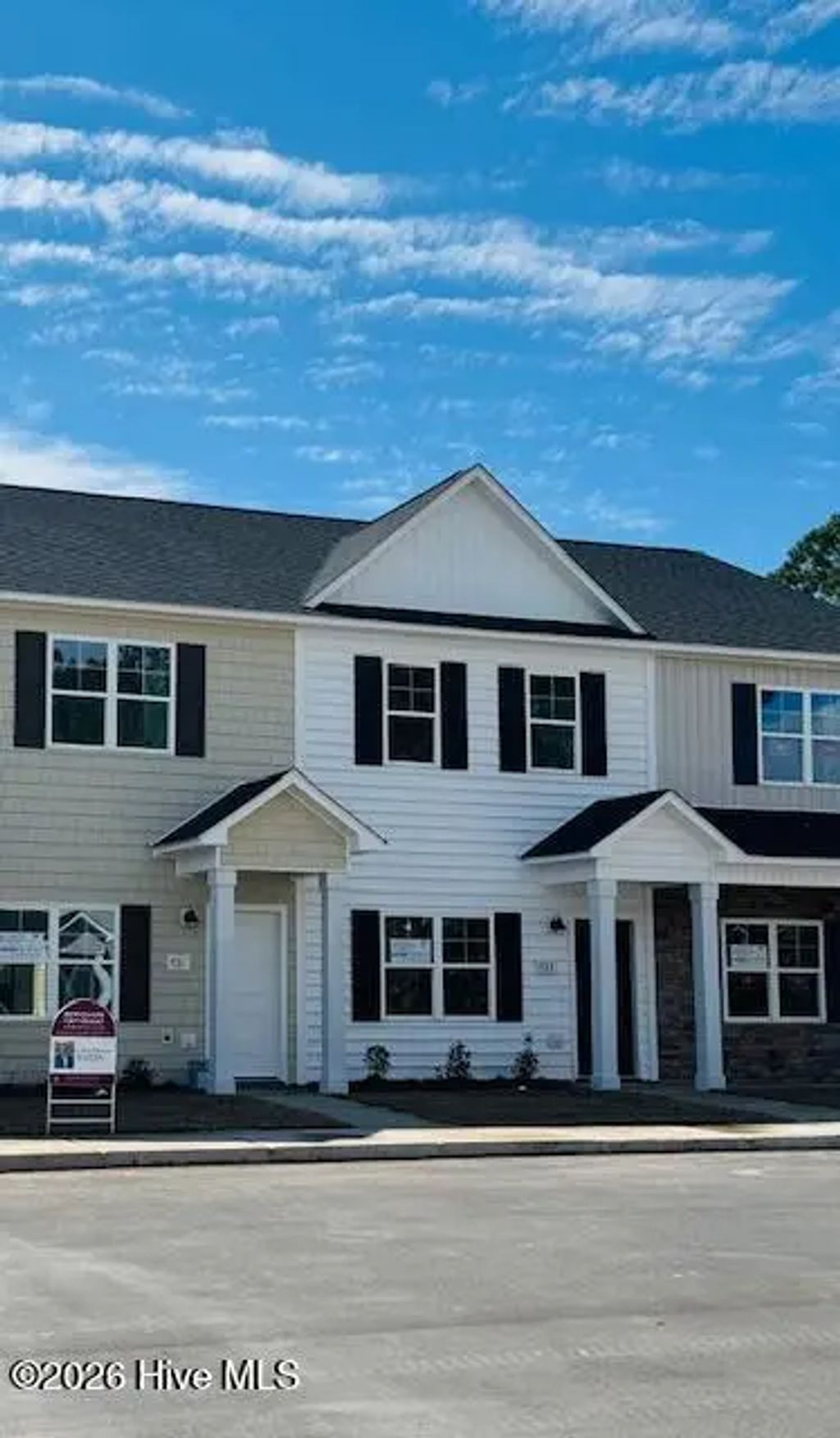 715 Cross Bridge Way, Sneads Ferry