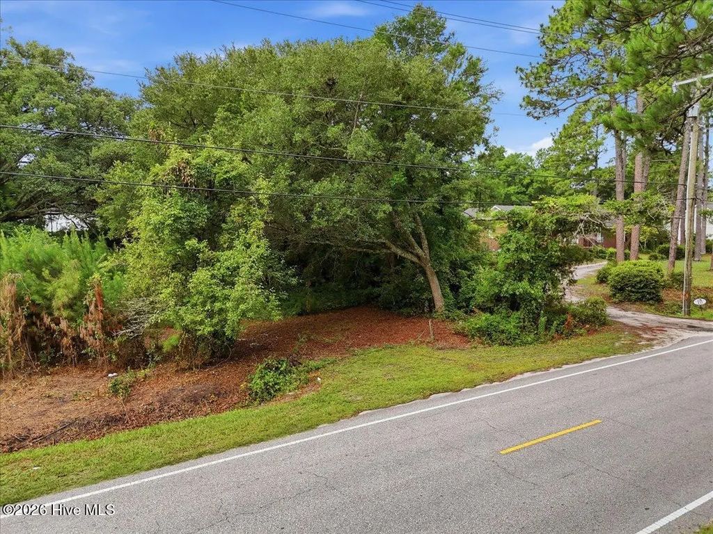 201 Golden Road, Wilmington