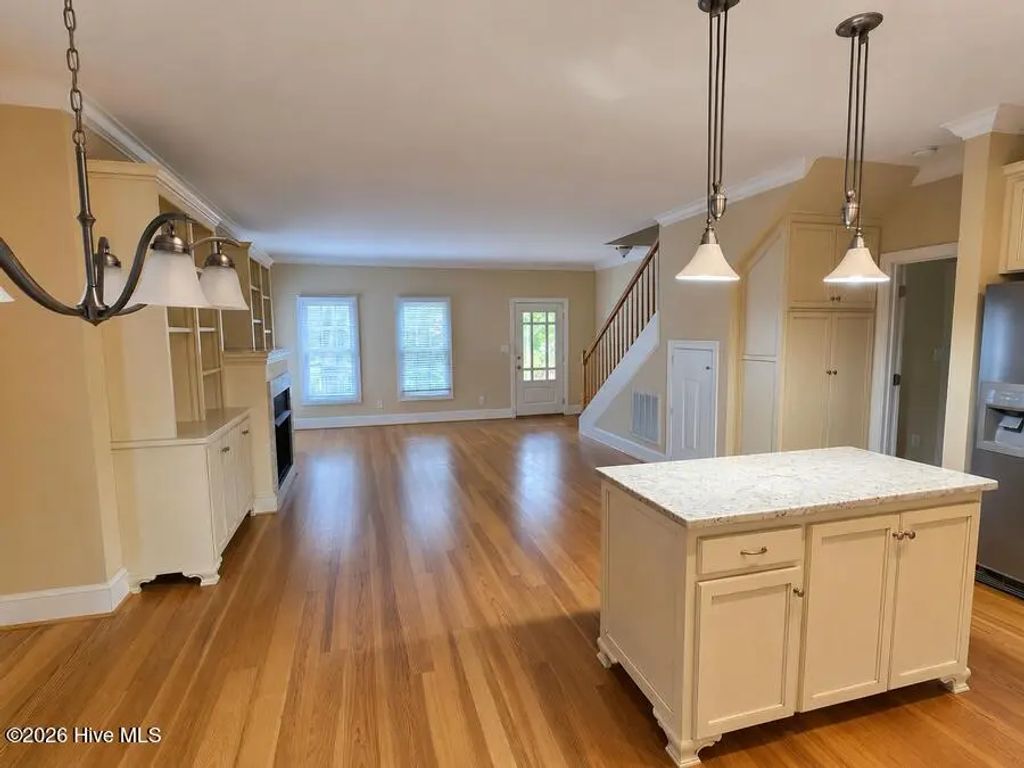 221 Pollock Street, New Bern