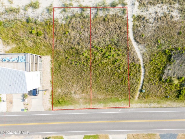 5217 E Beach Drive, Oak Island