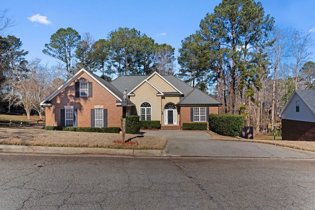1217 Oakton Trail, Columbia