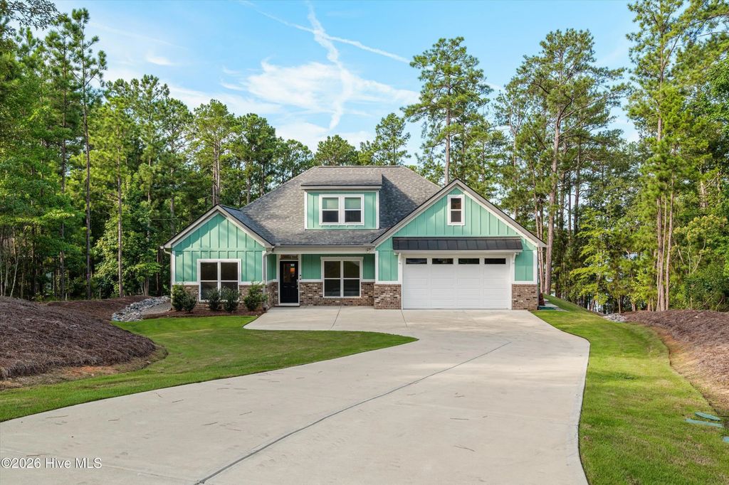 208 Stafford Place, McCormick