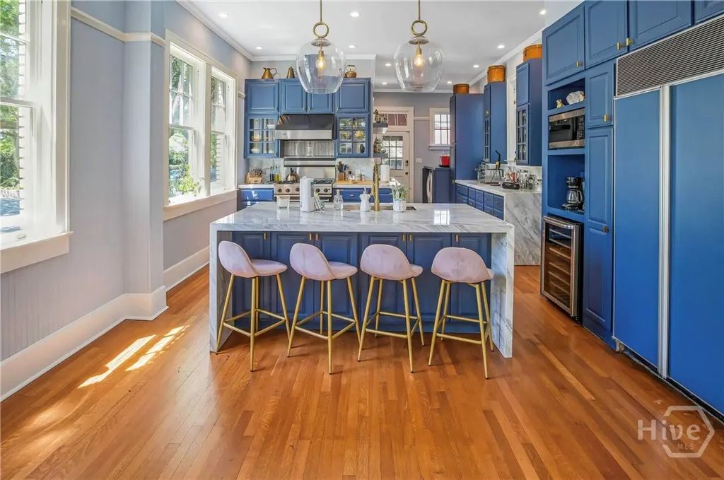 624 E Victory Drive, Savannah