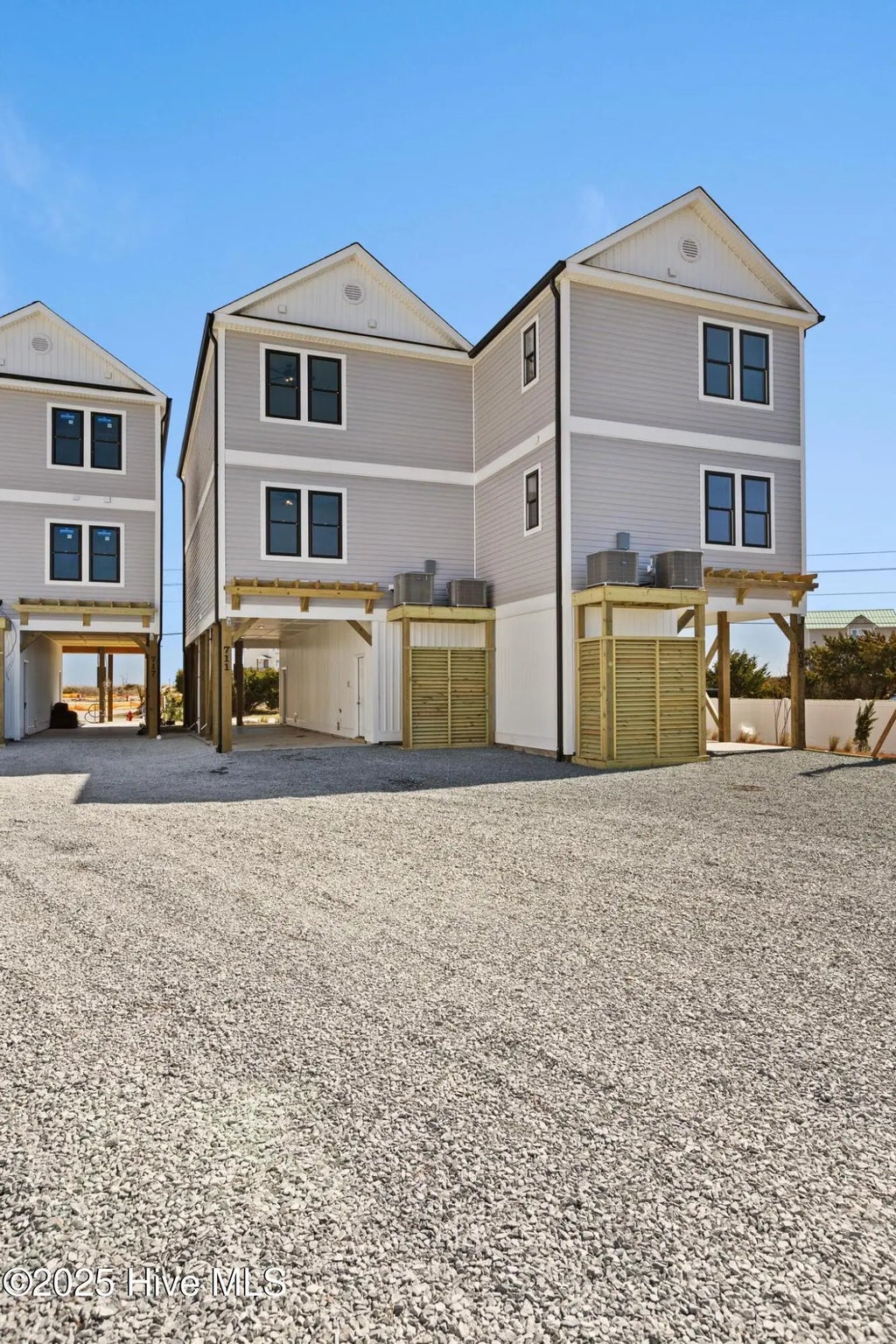 747 N Topsail Drive, Surf City