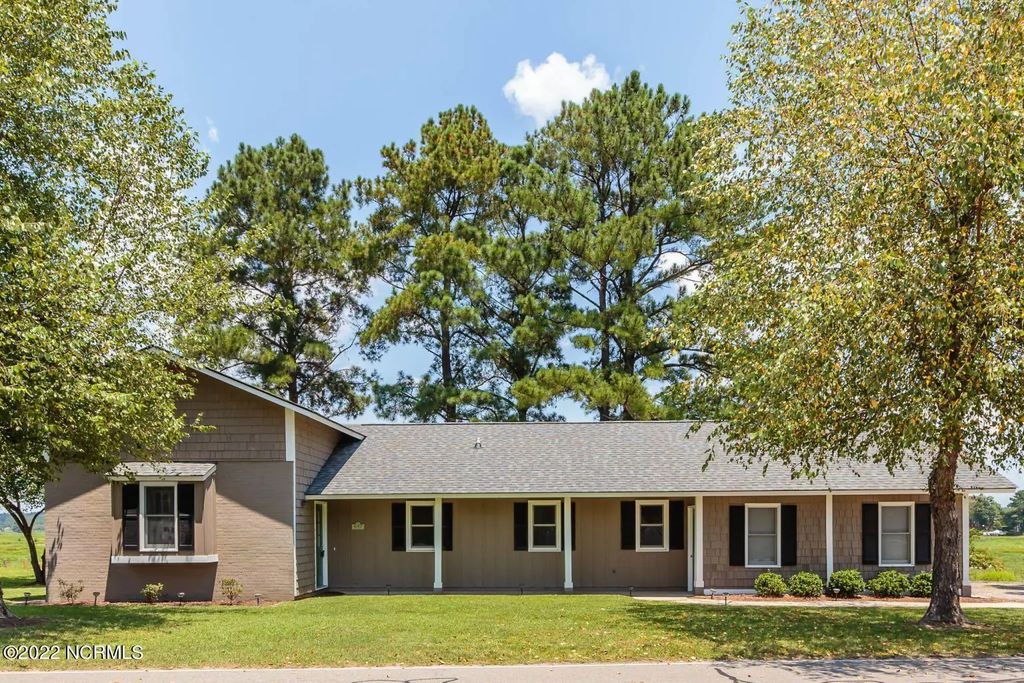 647 Castleberry Court, Vass