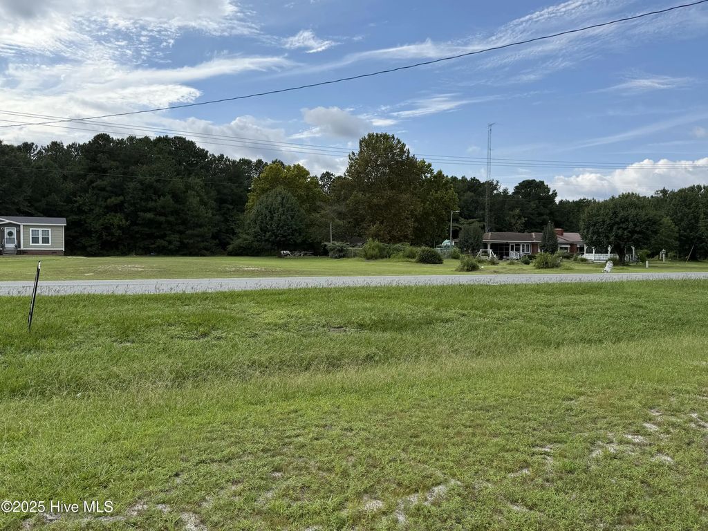 8274 Us-701 Highway, Elizabethtown