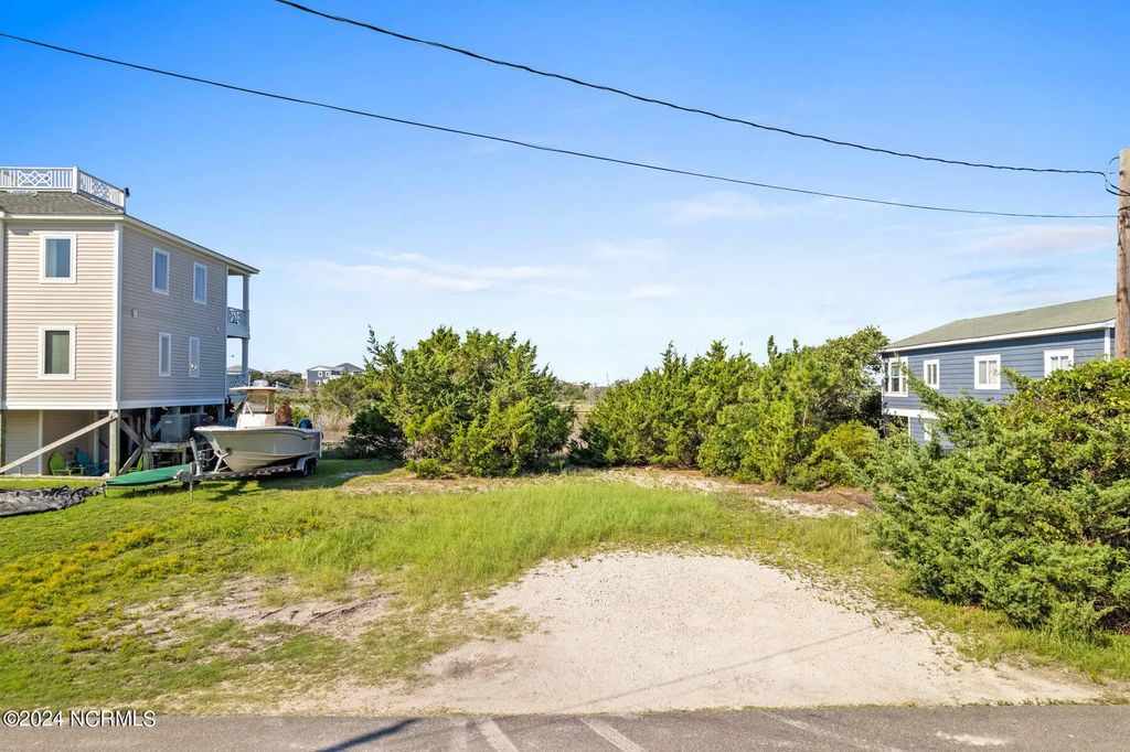 1123 Canady Avenue, Topsail Beach