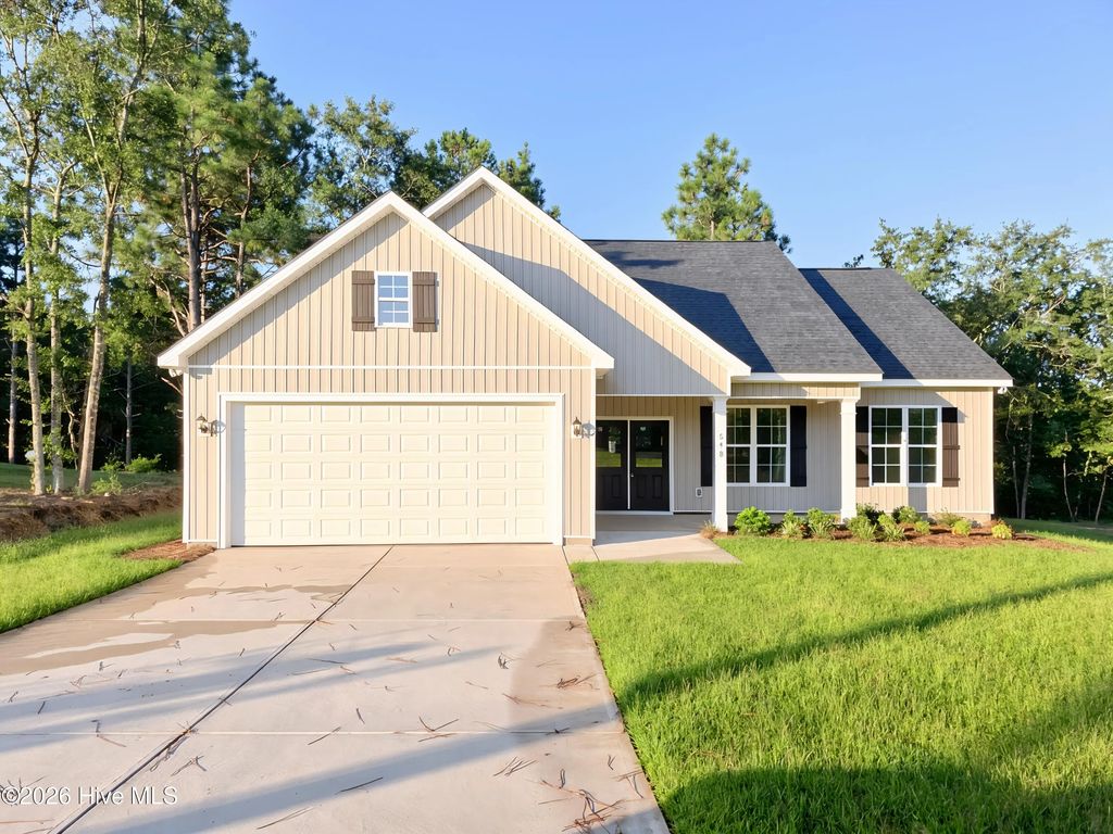 548 Hillman Street, Warrenville