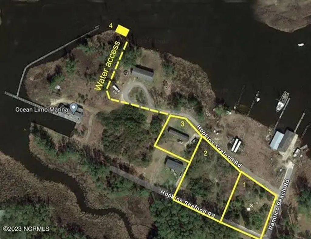 228 Hopkins Seafood Road, Belhaven