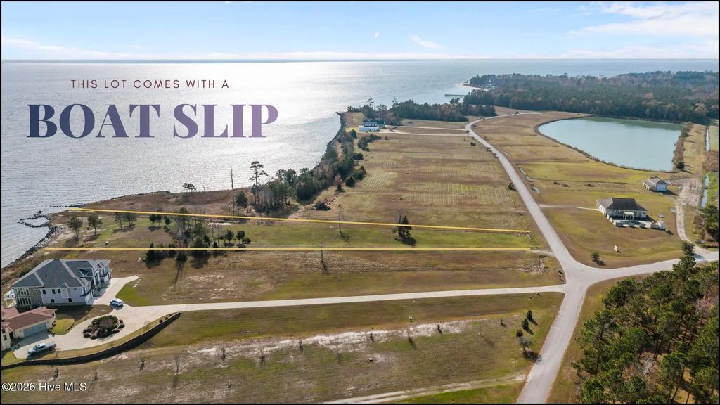 15 Wind Lake Road S, Oriental