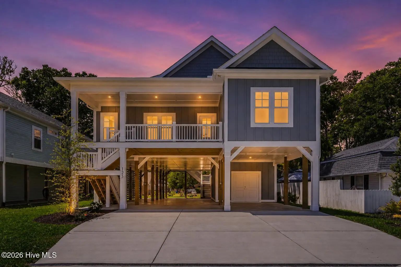 125 Nw 19th Street, Oak Island