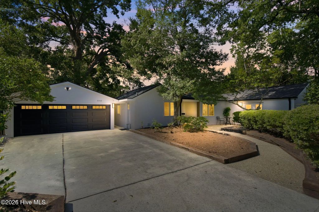 2208 Carlton Avenue, Wilmington