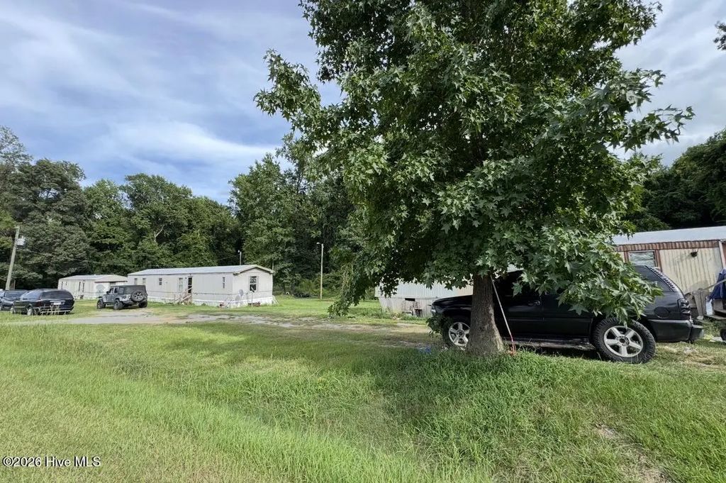 303 Faith Baptist Church Road, Pinetops