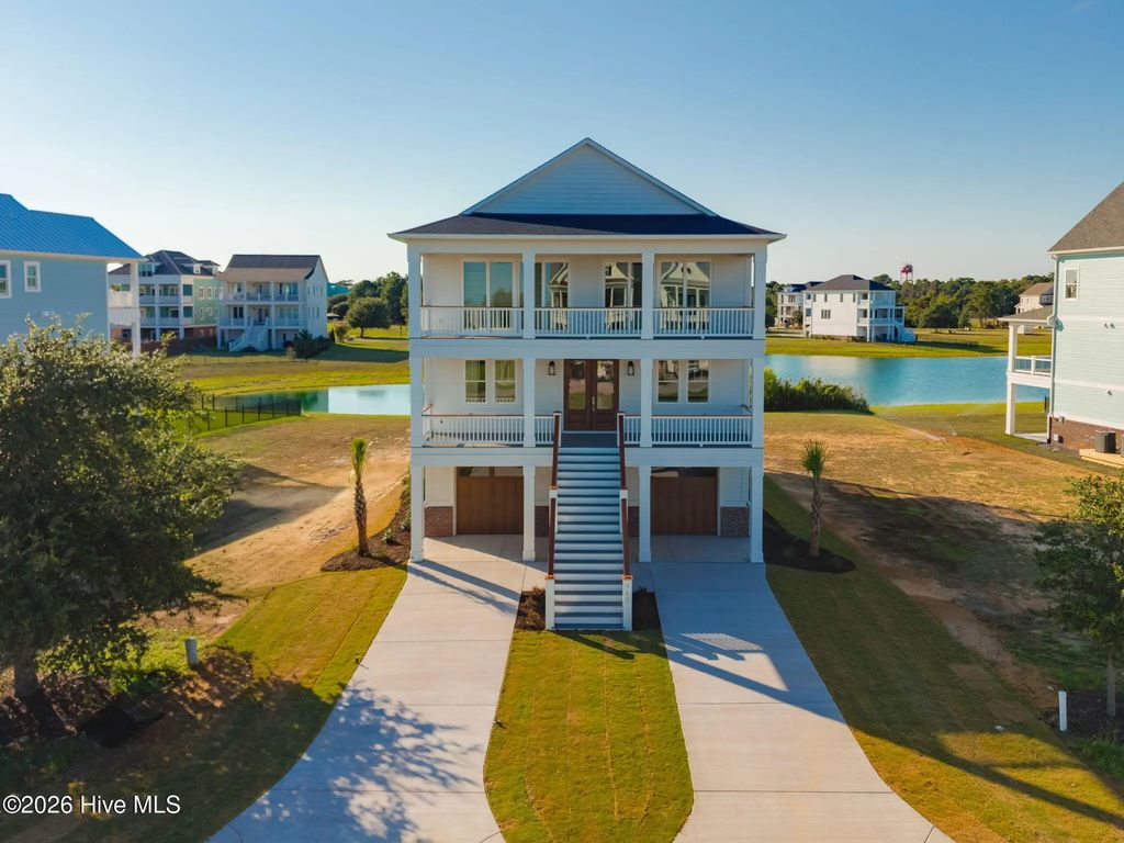 742 Cannonsgate Drive, Newport