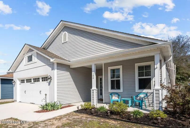 106 Nw 19th Street, Oak Island