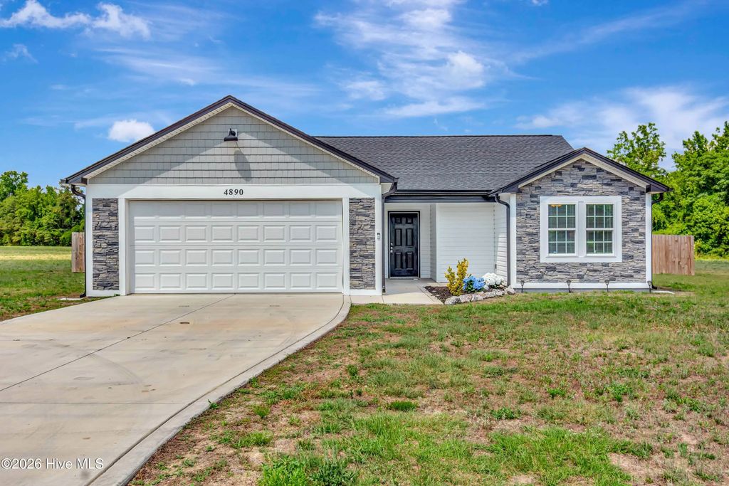 4890 W Nc 72 Highway W, Lumberton