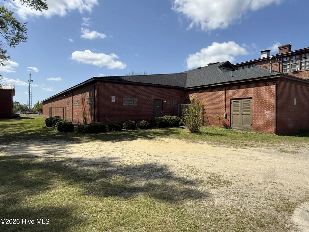 300 Park Avenue, Goldsboro