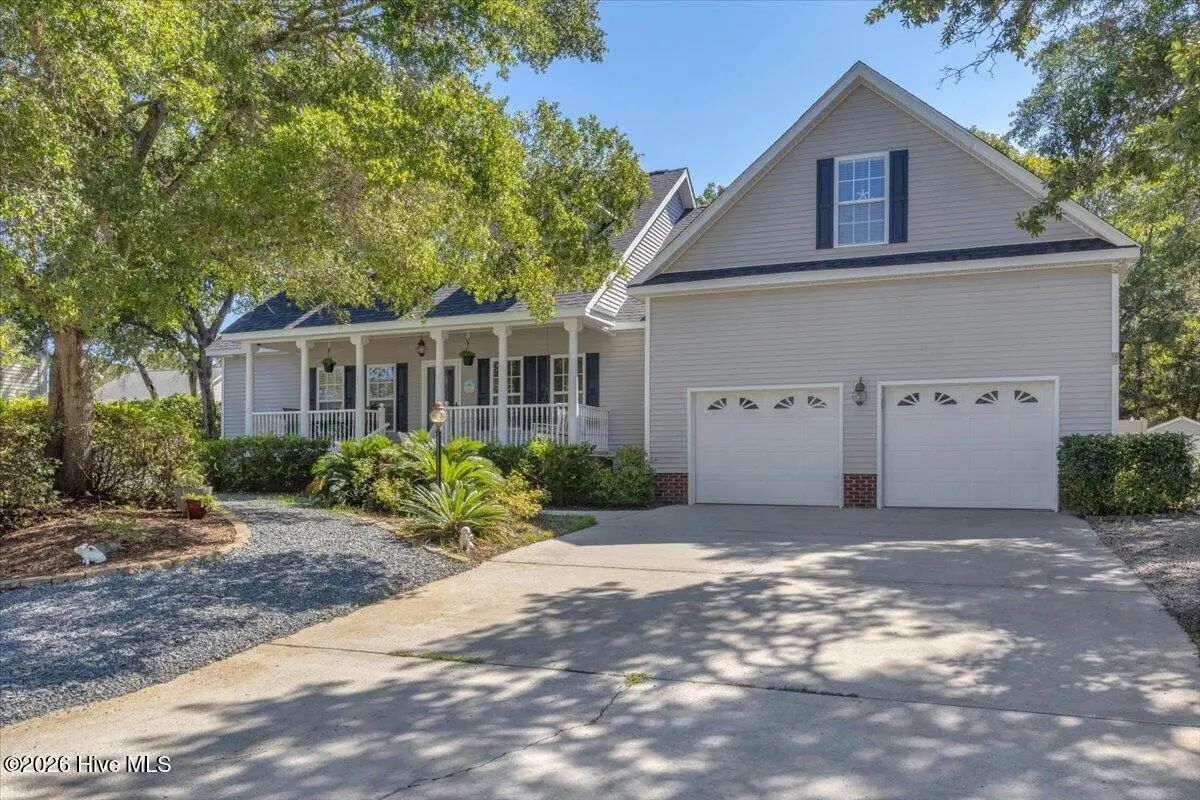 102 Sw 22nd Street, Oak Island